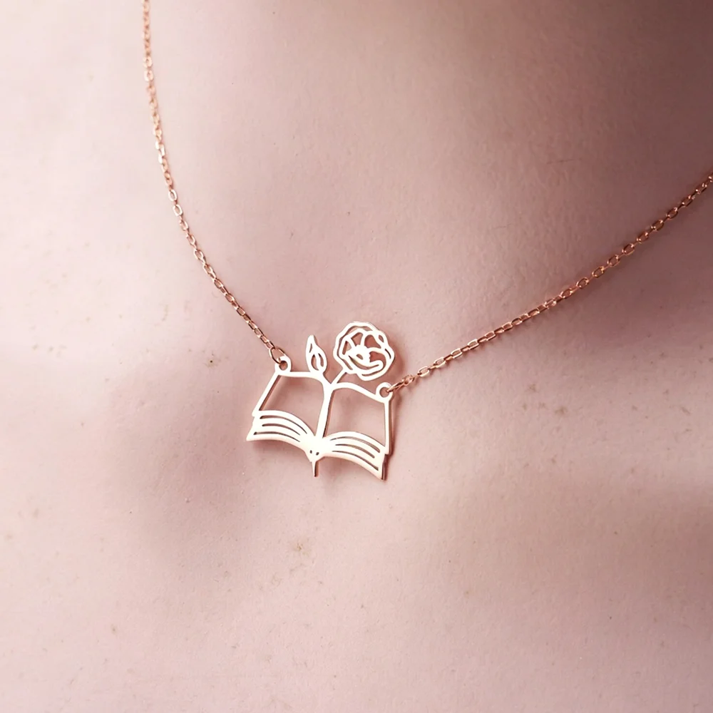 맞춤 제작된 탄생화 모티브의 열린 책 모양 목걸이, 속 - Birth Flower Necklace 리뷰 및 가격
